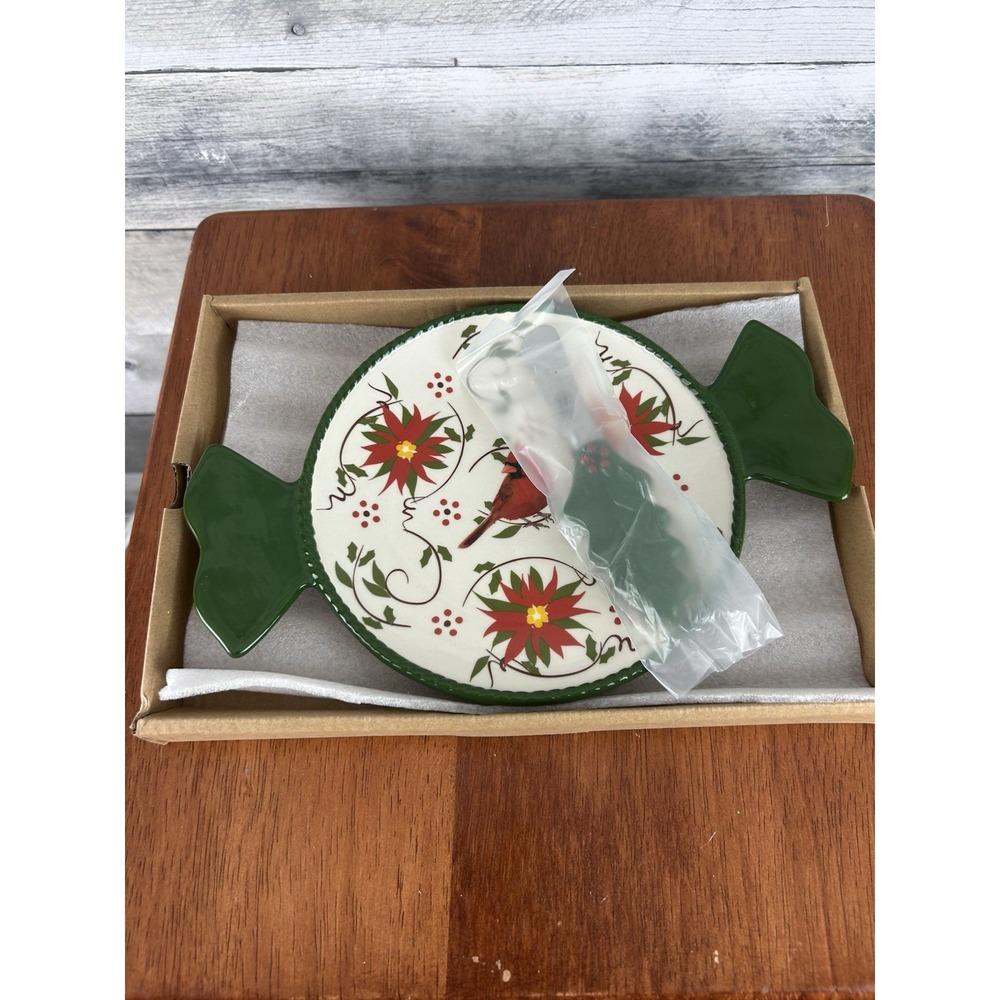 Temptations by Tara Cardinal Cheese Plate & Knife Christmas Themed NIB